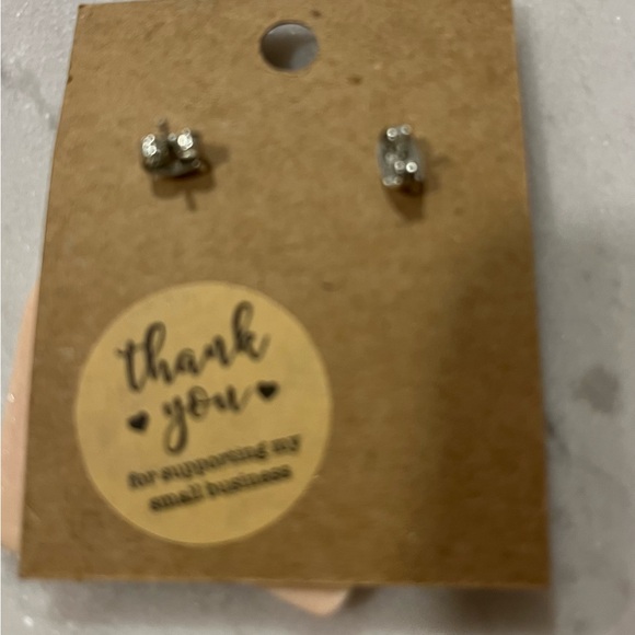 NWT Ladies pink and white holiday gnome polymer clay earrings. - Picture 4 of 4